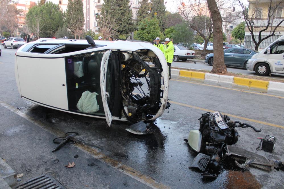 Aydın'da kontrolden çıkan otomobil takla attı: 4 yaralı