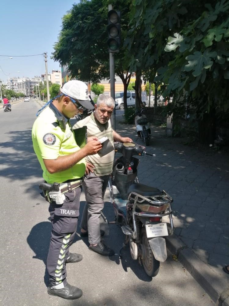 Salihli'de 1 yılda 106 bin araç denetlendi!-1