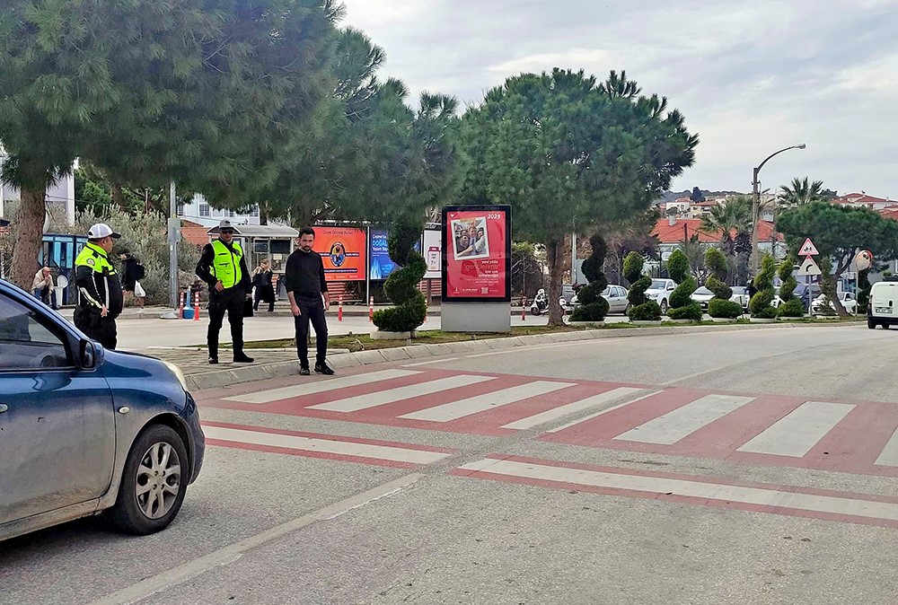 İzmir'de kurallara uymayan sürücüler ceza yağdı!-1