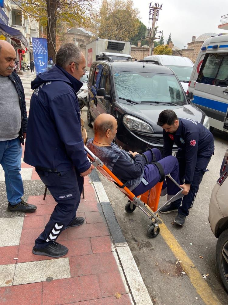 Manisa'da yeni ambulanslarla sağlık hizmetlerine erişim kolaylaşıyor