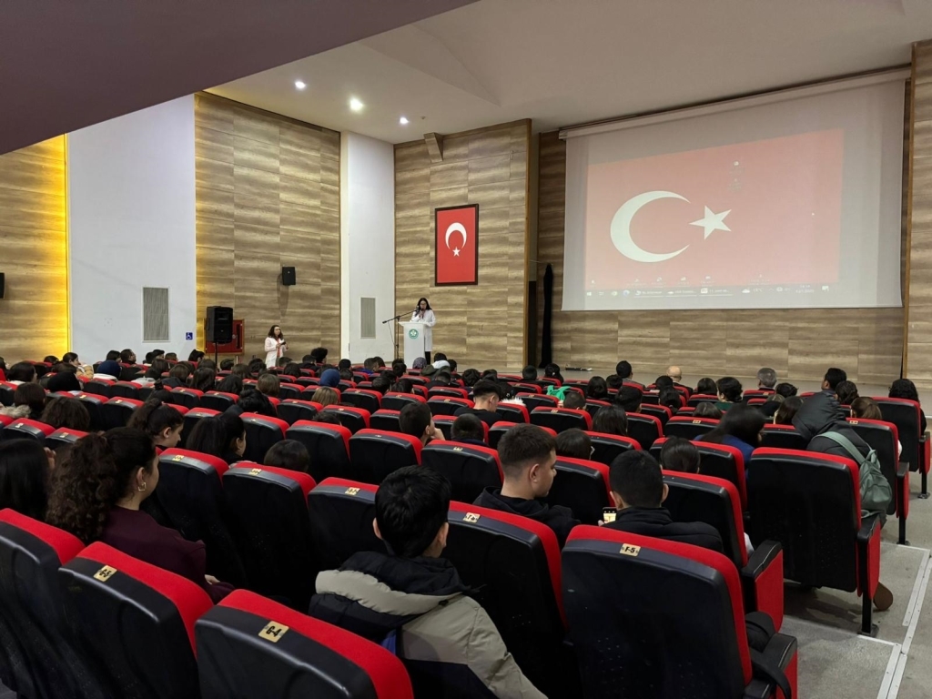 Alaşehirli Öğrenciler Için Seminer Düzenlendi! (3)