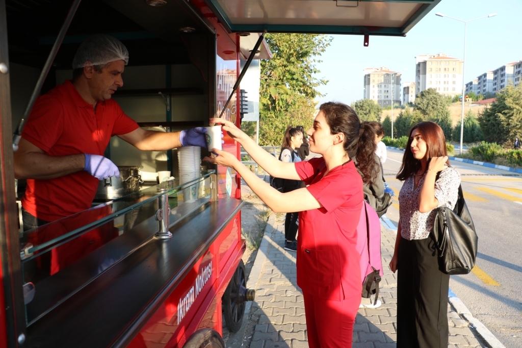 Manisa'da Günaydın Çorbası Projesi Devam Ediyor (6)