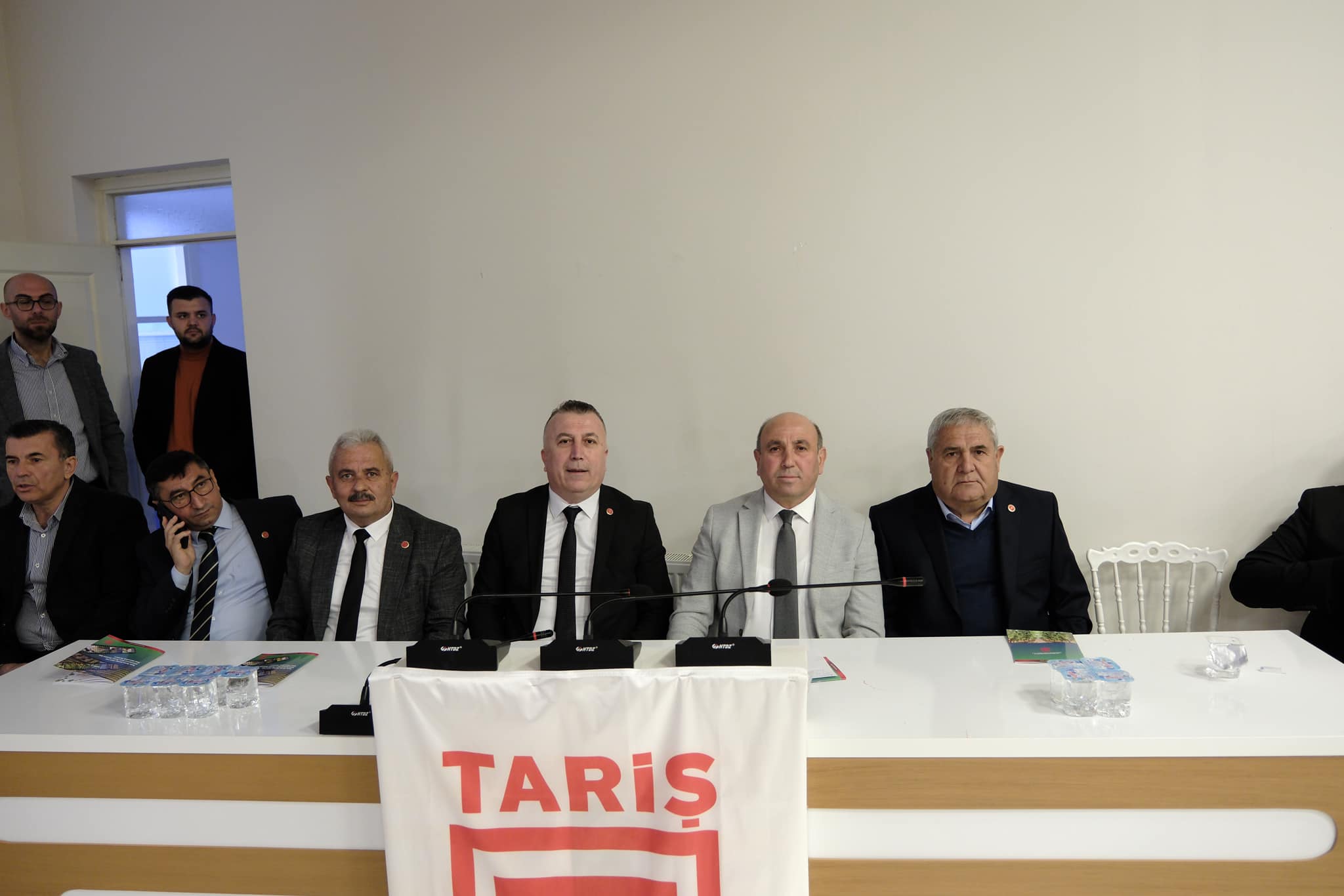 TARİŞ'ten Sarıgöl'de üzüm üreticilerine bilgilendirme toplantısı!-1