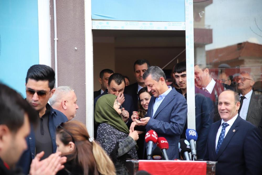 ÖZGÜR ÖZEL'DEN MANİSA'DA ÖNEMLİ AÇIKLAMALAR!