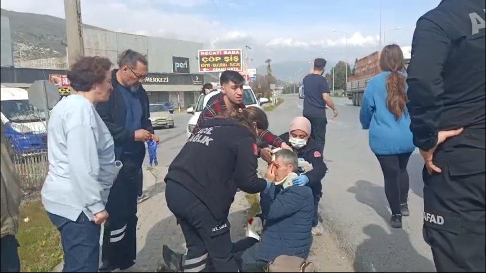 Aydın'da otomobiller çarpıştı: 2 yaralı
