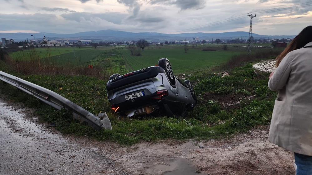 Balıkesir'de otomobil takla attı: 1 yaralı