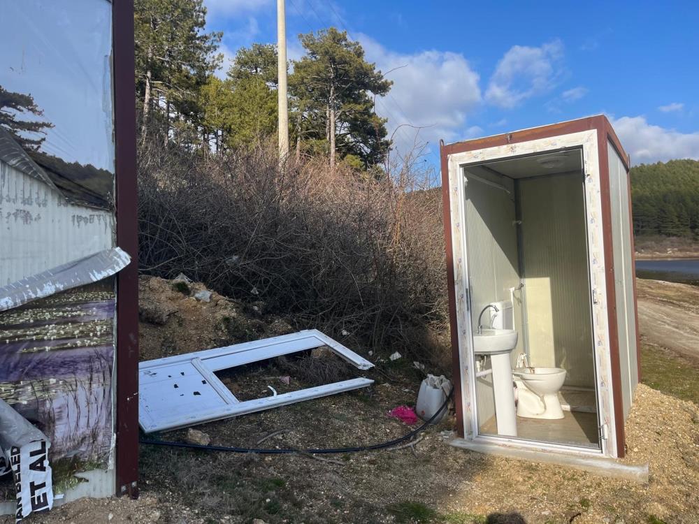 Denizli'de Kuş Cennetine Yakışmayan Görüntüler: Tuvaletler Kullanılamaz Hale Getirildi