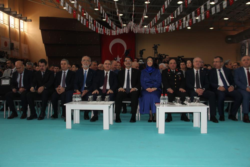 Avrupa'nın en büyük kariyer fuarı EGEKAF25 Manisa'da başladı!