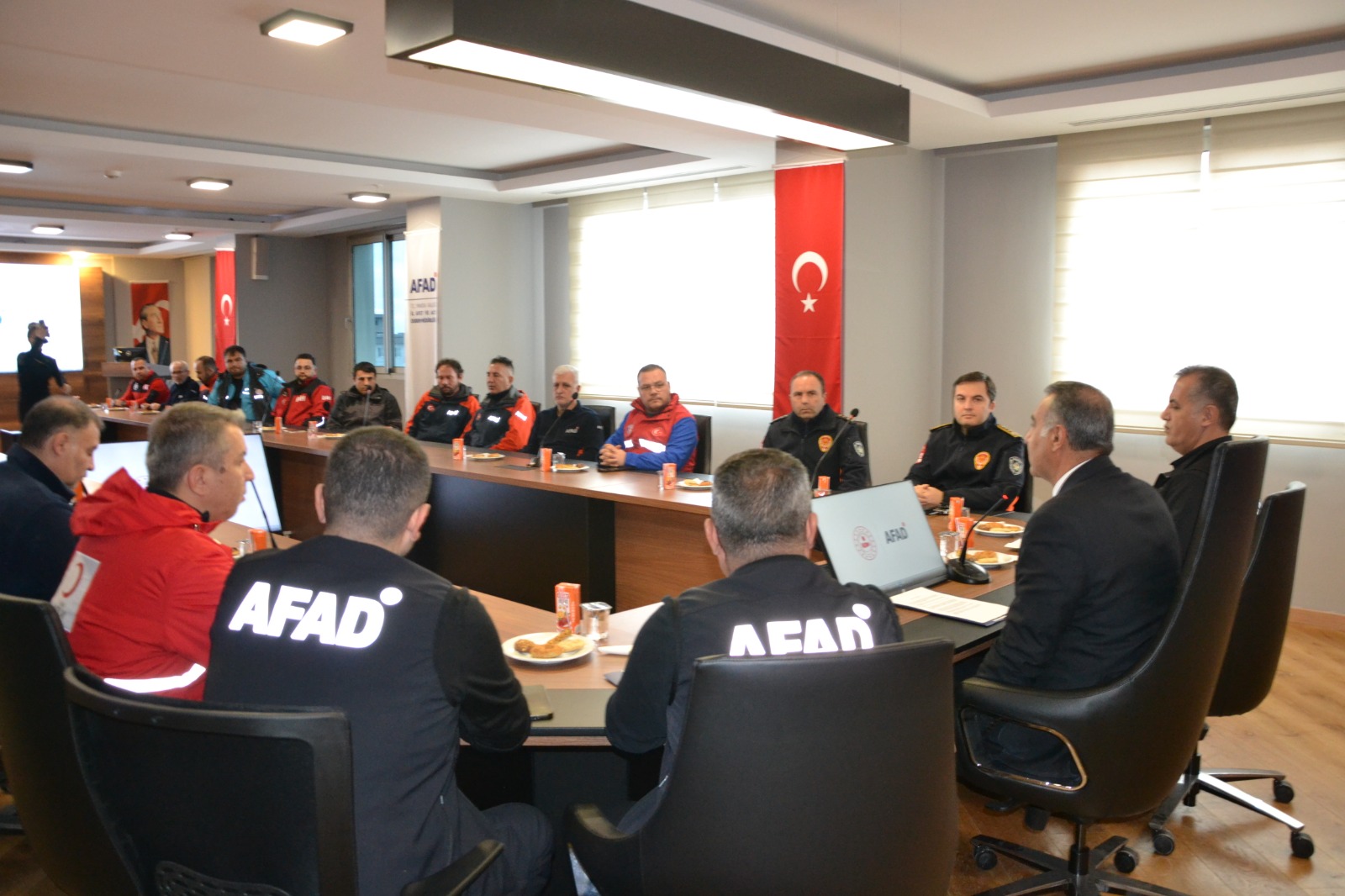 Manisa'da 6 Şubat Depreminin 2. Yıldönümüne Özel Anma Etkinlikleri Düzenlendi (3)