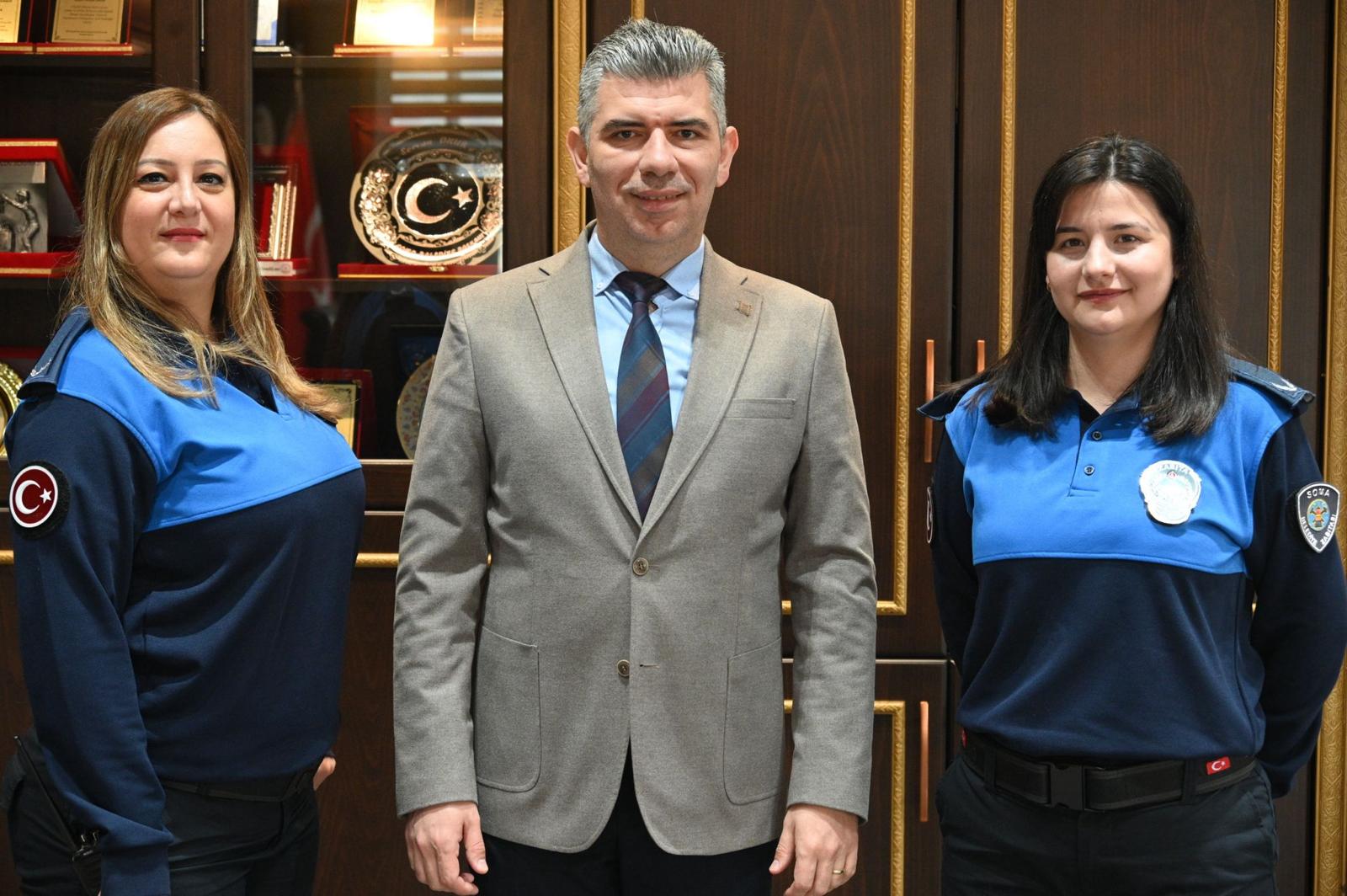 Soma'da Kadın Zabıtalar Göreve Başladı (1)