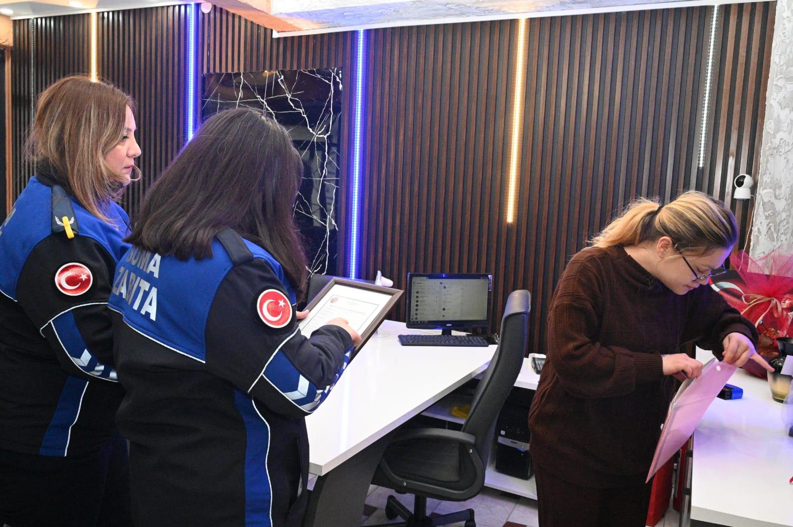 Soma'da Kadın Zabıtalar Göreve Başladı (4)