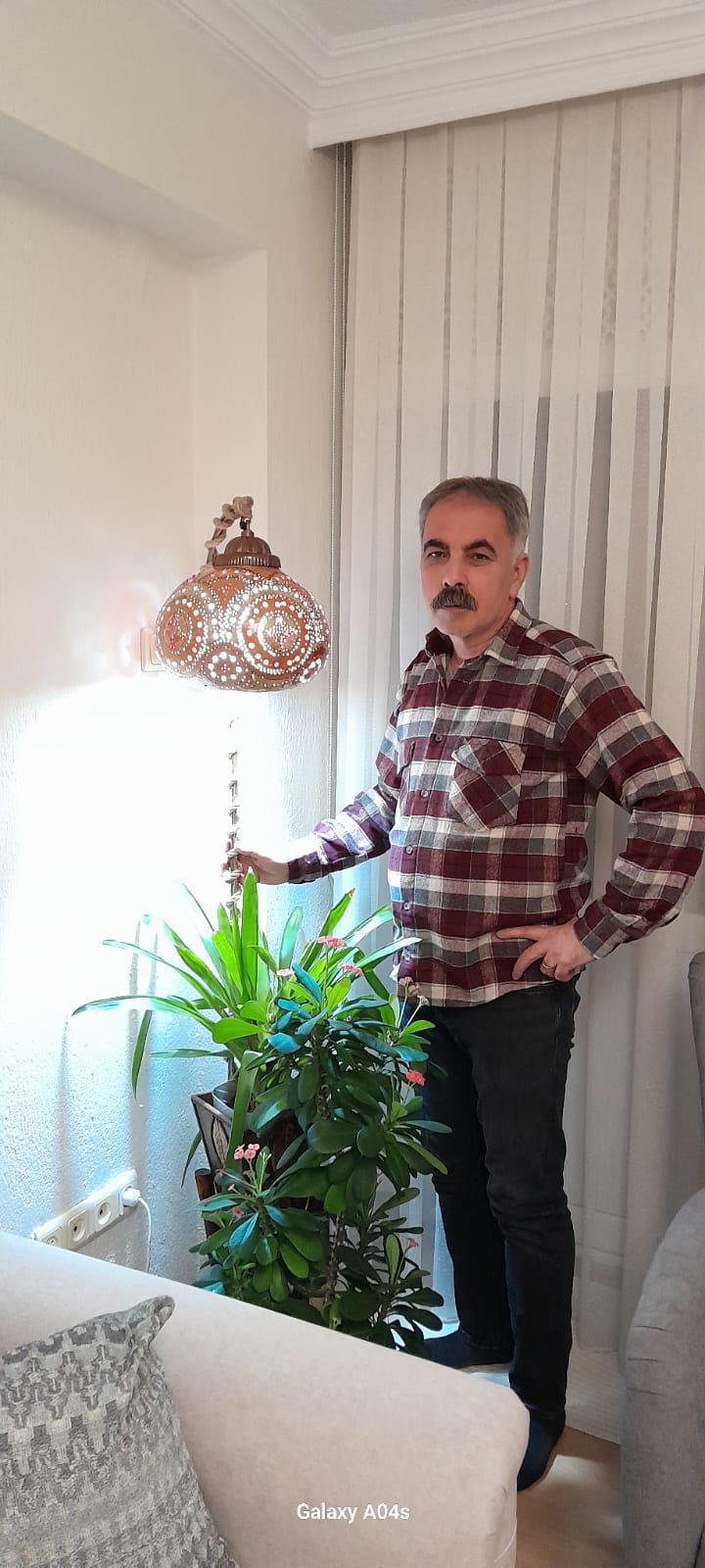 Somalı Elektrik Işçisi, Hayatını Sanatla Şekillendirdi! (8)