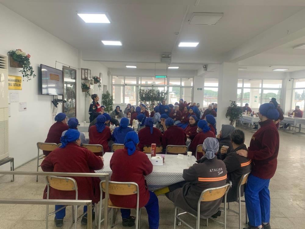 Jandarma ekipleri erken yaşta zorla evliliklere karşı bilgilendirdi-2