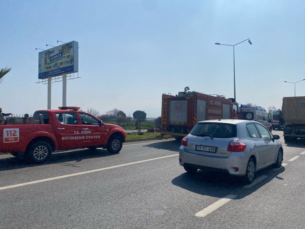A WAydın'da kontrolden çıkan otomobil aydınlatma direğine çarptı: 1 yaralı