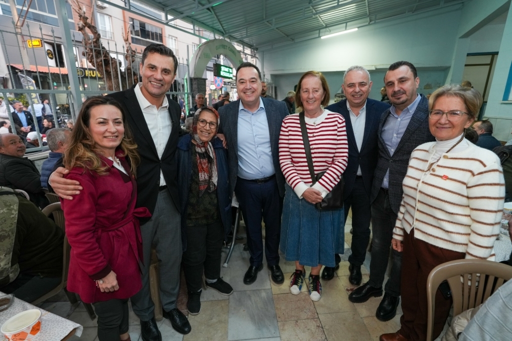Başkan Zeyrek, Akhisar'da Balkan Göçmenleriyle Iftarda Buluştu (4)