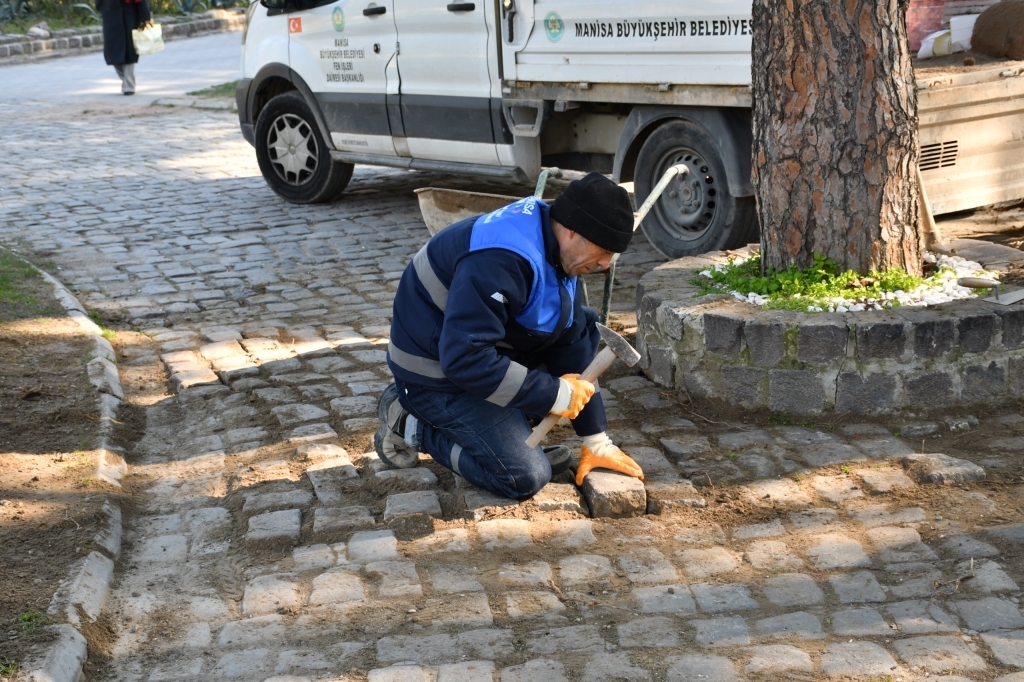 Büyükşehir Belediyesi'nden Parklara Modern Dokunuş! (1)