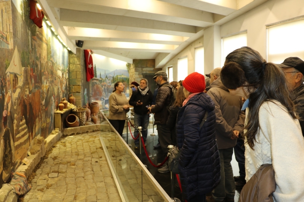 Manisa'nın Tarihi Ve Kültürel Zenginlikleri Rehberlere Tanıtıldı!4