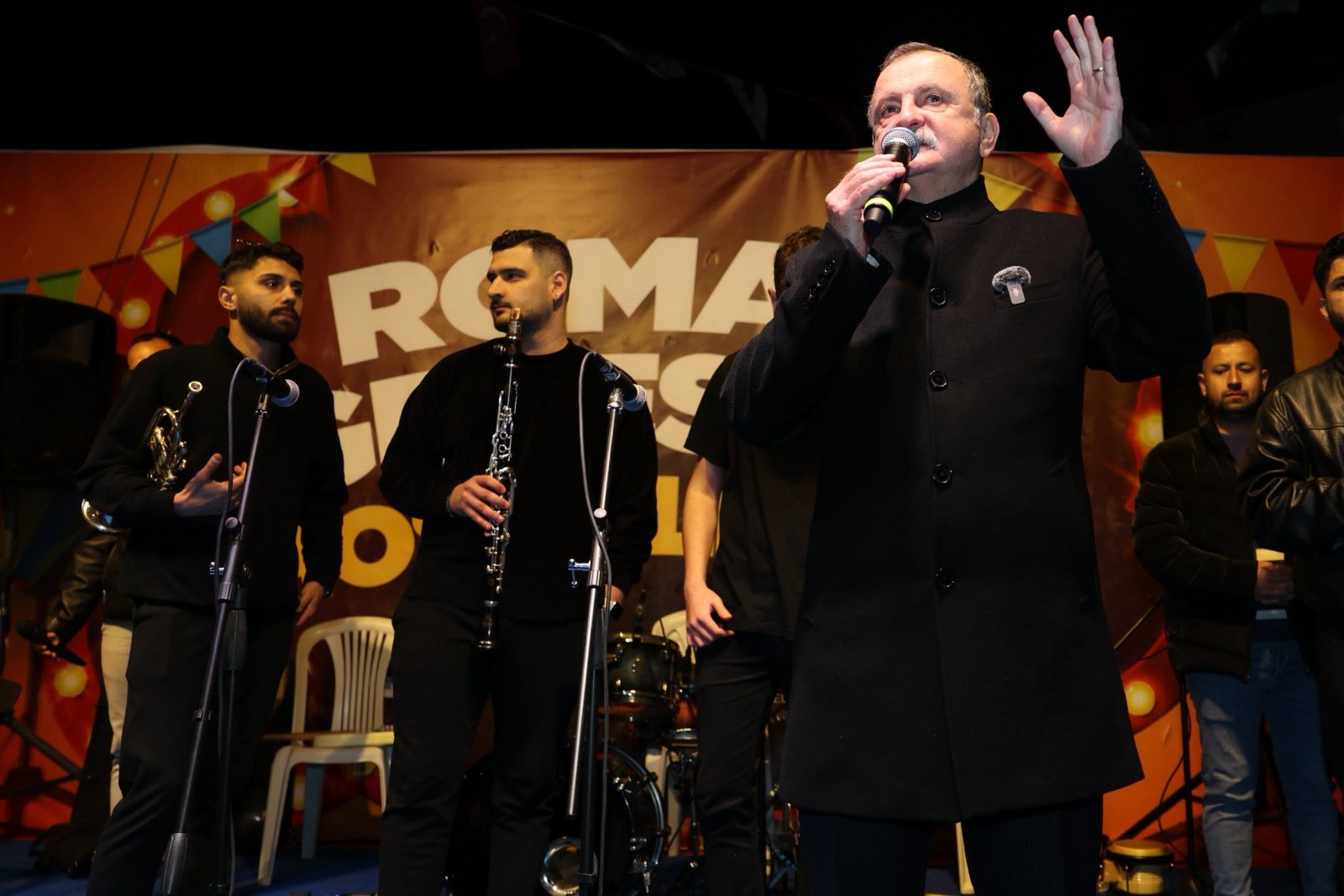 Manisa'da Romanlar Günü doyasıya kutlandı-2
