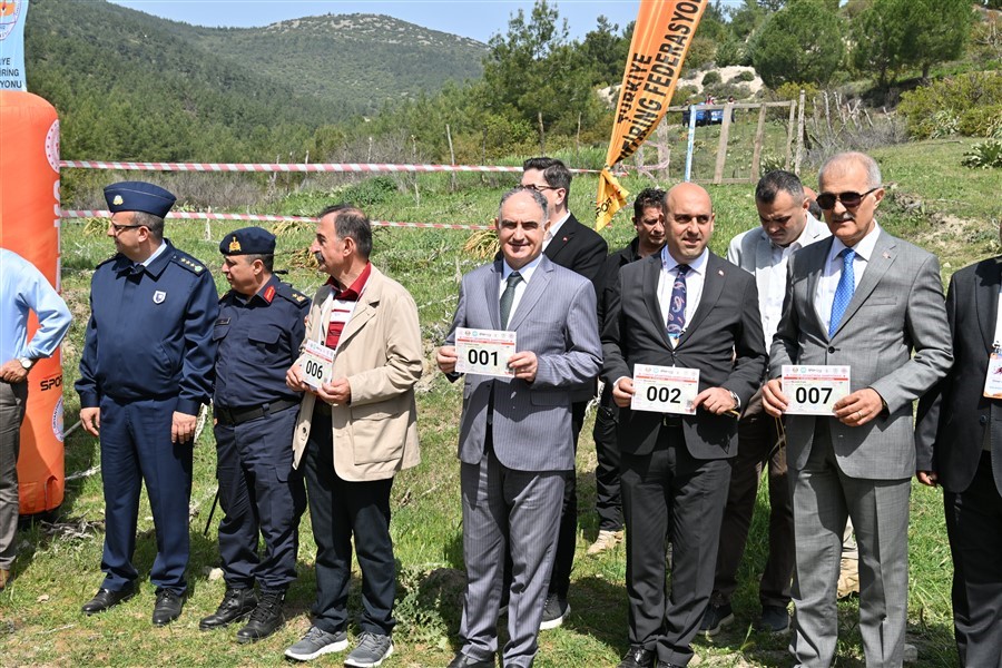 Türkiye Oryantiring Şampiyonası Manisa'da start aldı-3