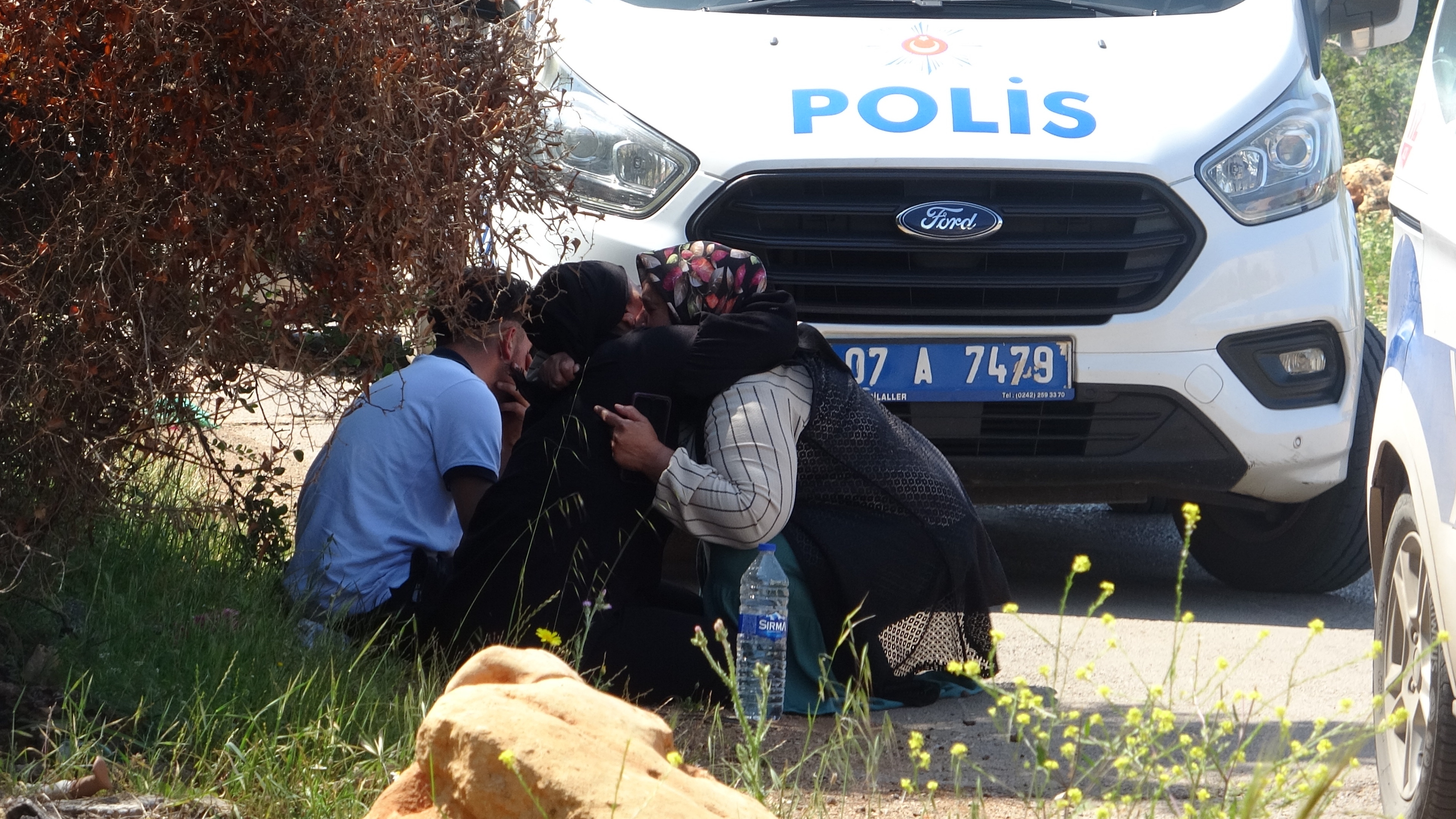 Ağaçlık Alanda Yaptığı Aramada Inşaat Işçisinin Cansız Bedeni Ağaçta Asılı Halde Buldu (5)