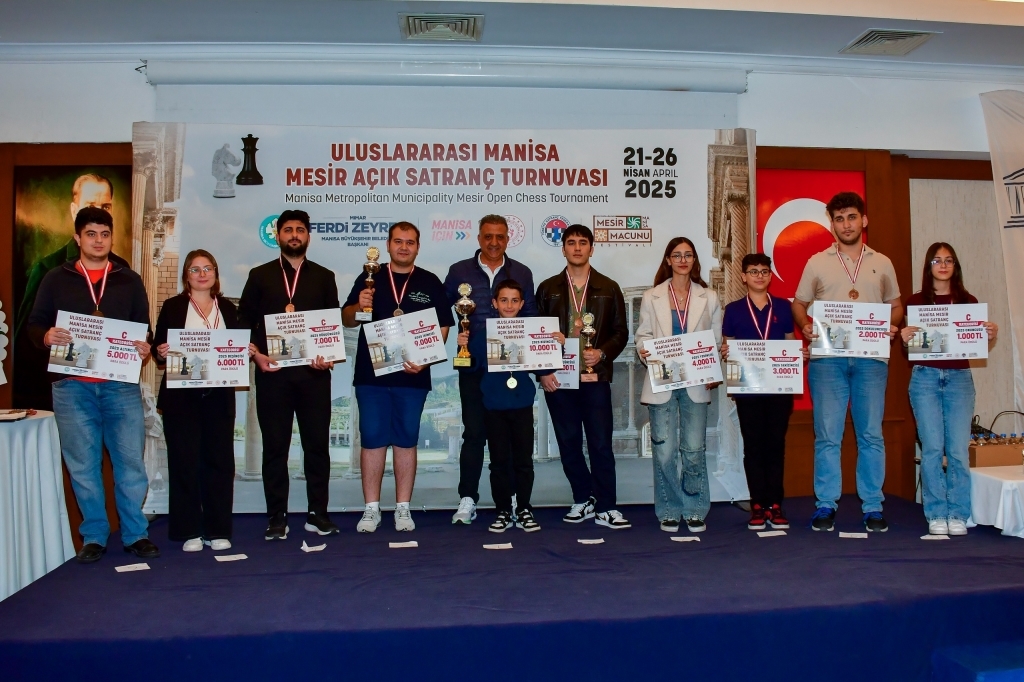 Mesir Festivali Satranç Turnuvasında kazananlar belli oldu