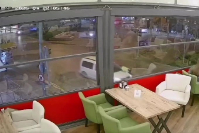 Polisi Kaputta Sürükledi (3)