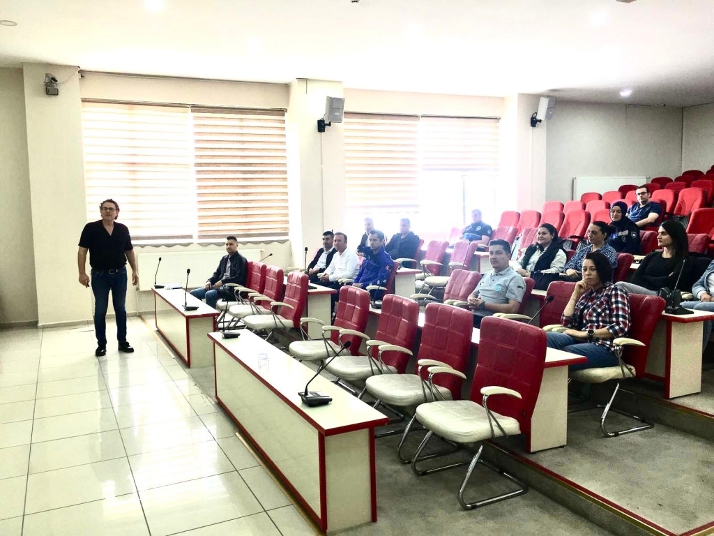 Büyükşehir Belediyesi, Personellere 'Etik Değerler' Seminer Düzenledi! (3)
